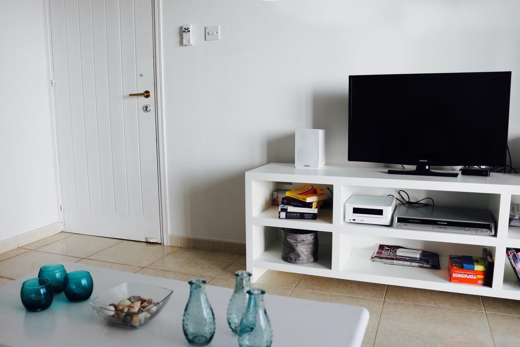 Ikaria Village Sea View Apartment Paphos Esterno foto