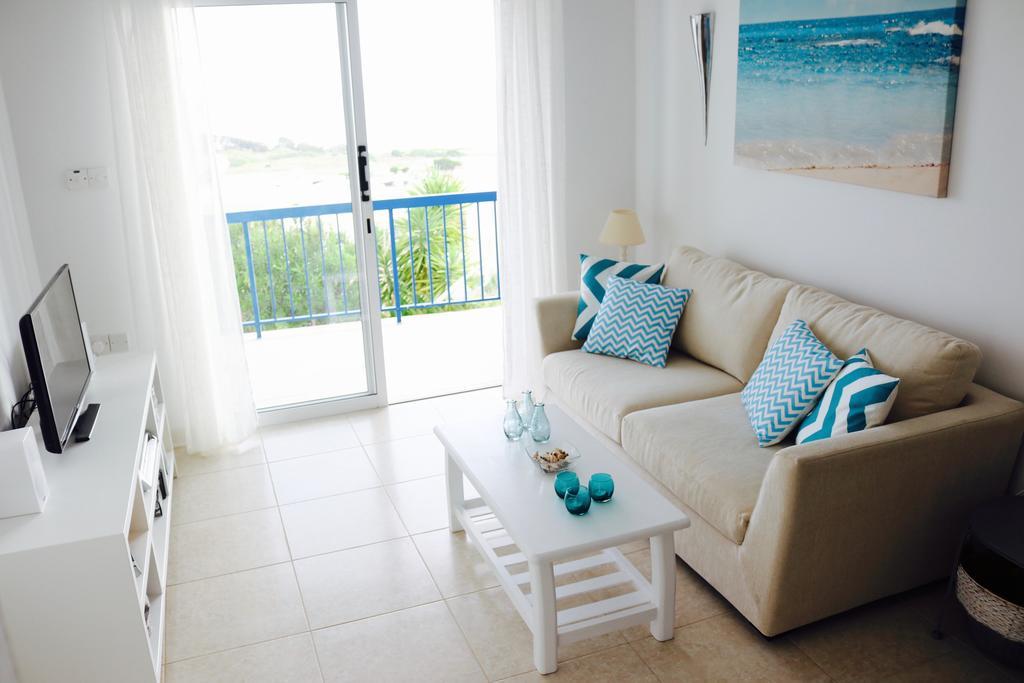 Ikaria Village Sea View Apartment Paphos Esterno foto