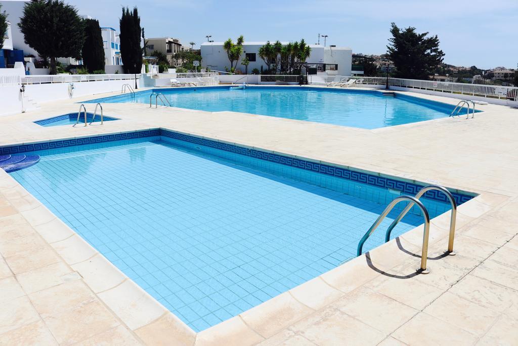 Ikaria Village Sea View Apartment Paphos Esterno foto